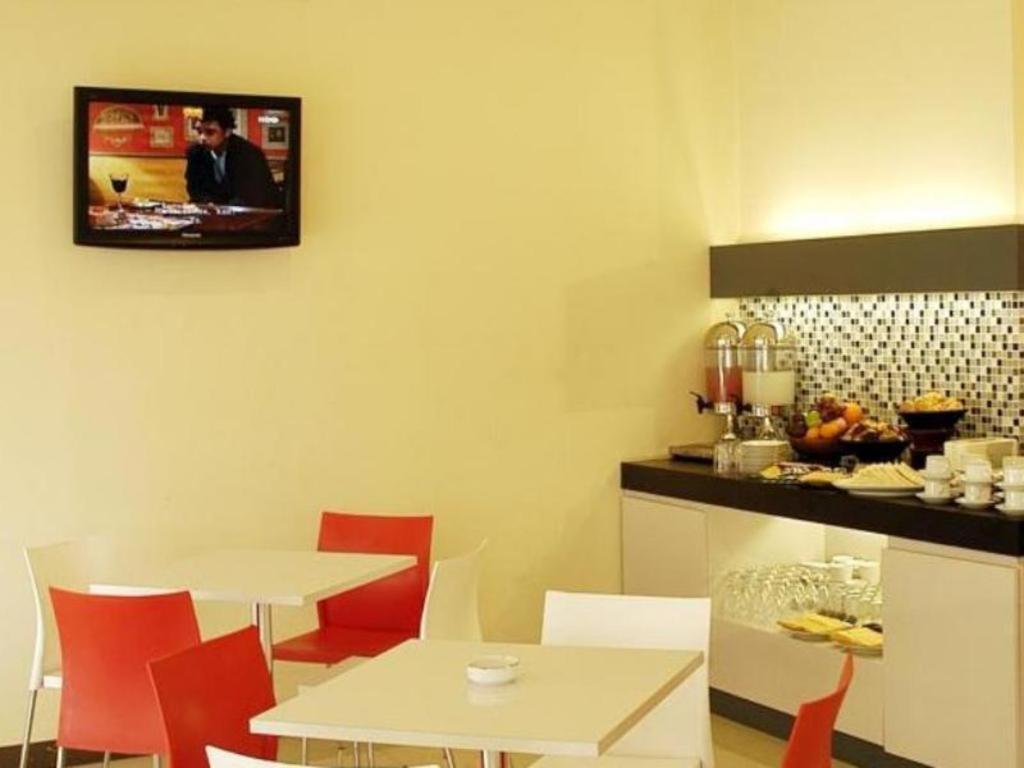 Hotel Orlen Yogyakarta Exterior foto