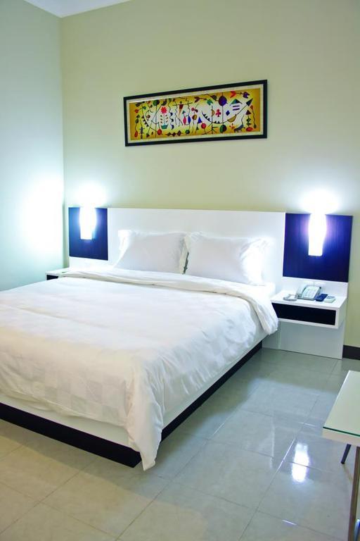 Hotel Orlen Yogyakarta Zimmer foto